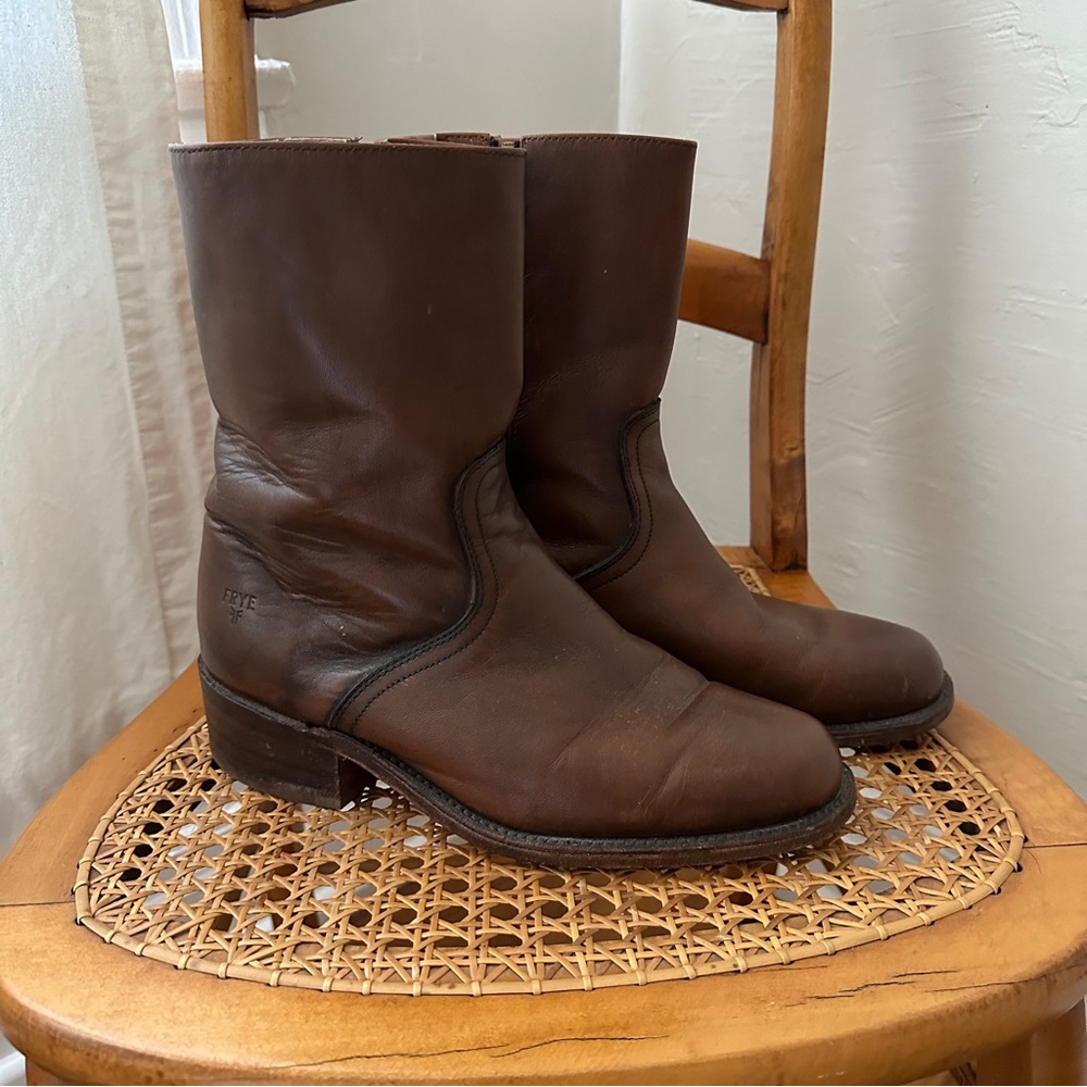Vintage Frye Brown Boots with Zipper